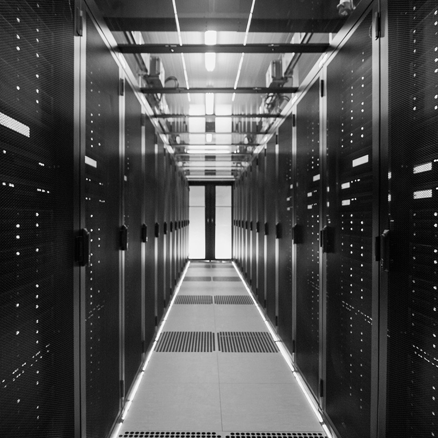 Obrela_MDR-serverroom3-resized